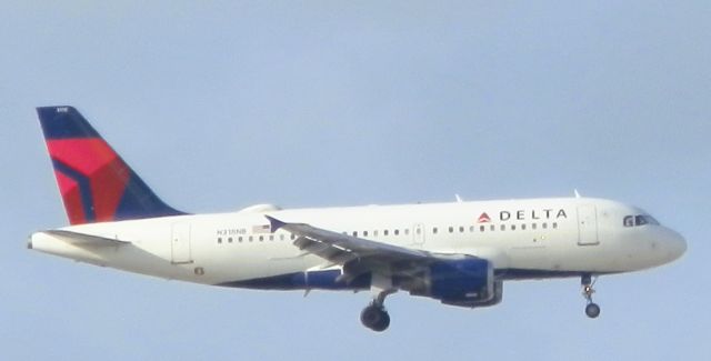 Airbus A319 (N318NB) - Arriving from Reagan National(KDCA)