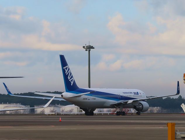 BOEING 767-300 (JA623A) - Photo taken on Nov 03, 2022.