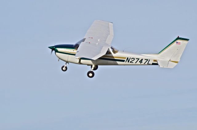 N2747L —