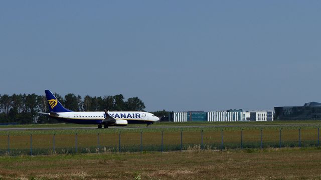 Boeing 737-800 (SP-RSQ)