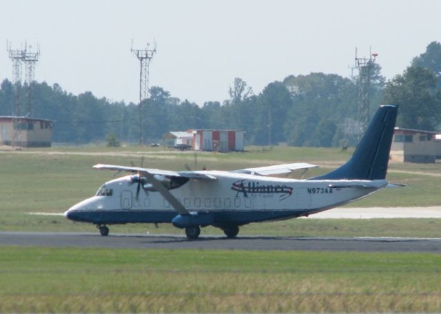 Short SD3-60 (N973AA) - Taking off from the Shreveport Regional airport.