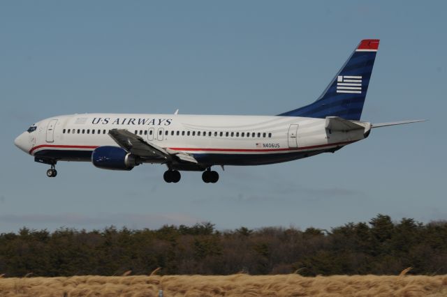 BOEING 737-400 (N406US)