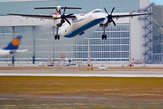 de Havilland Dash 8-400 (9A-CQA)