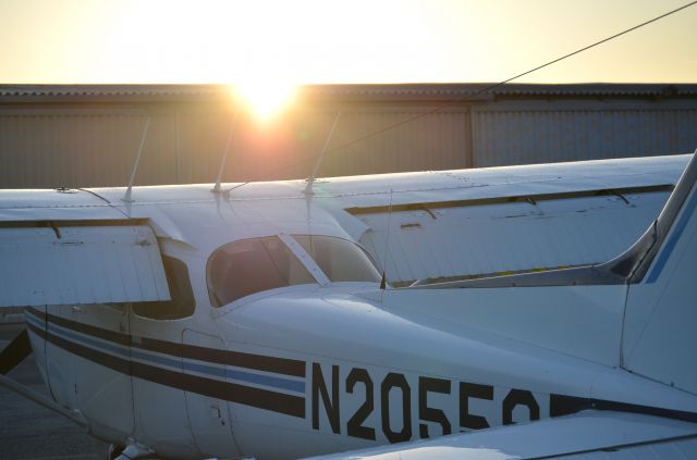 Cessna Skyhawk (N20556) - This photo was taken with about 30 minutes left before being completely dark.