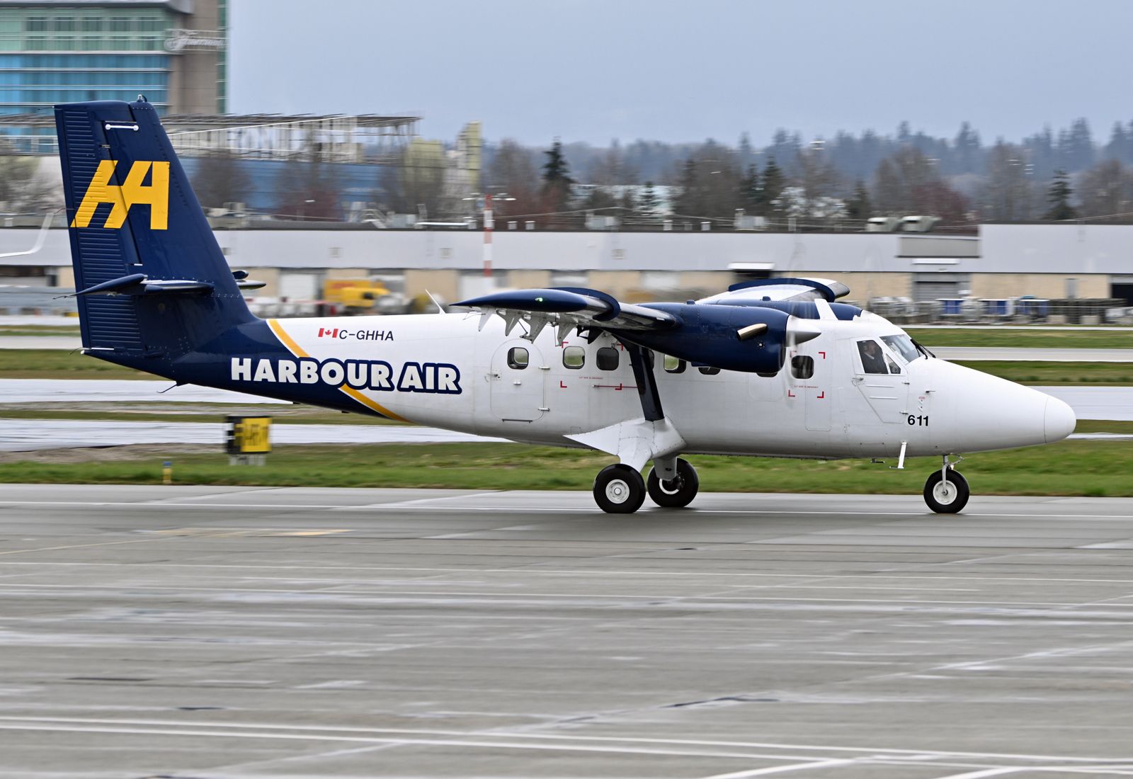 De Havilland Canada Twin Otter (C-GHHA)