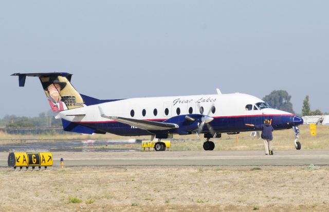 Beechcraft 1900 (N202UX)