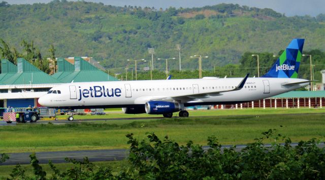 Airbus A321 (N969JT)