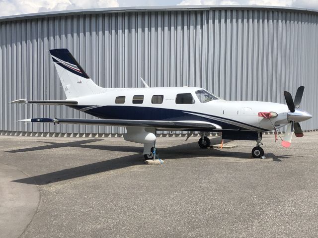 Piper Malibu Mirage — - Ex ZS-DCG sitting at the Landshut southern ramp without registration on 04.05.2022 prior receiving of new registration N53283