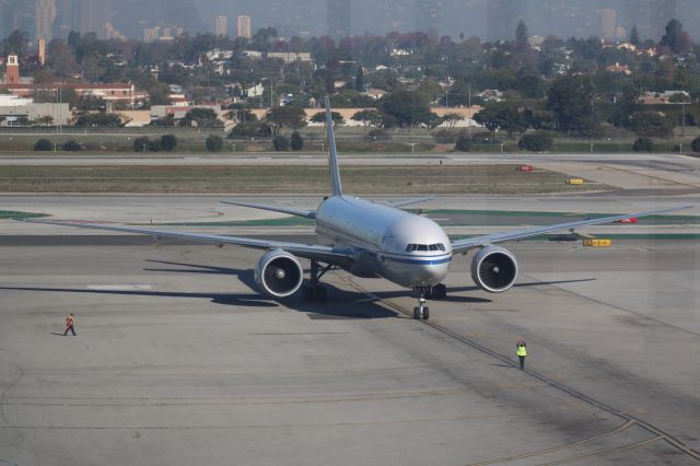 Boeing 777-200 (B-2089)