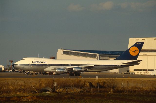 Boeing 747-200 (D-ABYQ) - Departure at Narita Intl Airport Rwy34 on 1989/01/21