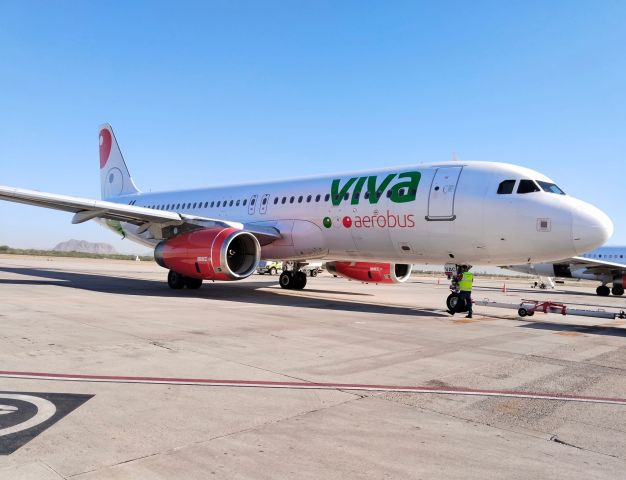 Airbus A320 (XA-VAC)