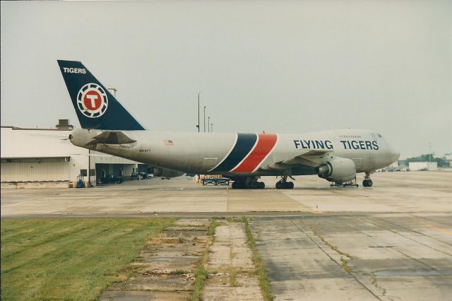 Boeing 747-200 (N814FT)