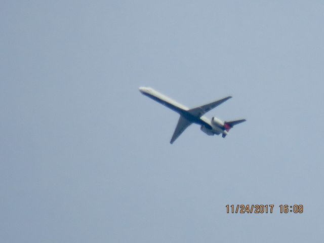 McDonnell Douglas MD-88 (N908DL)