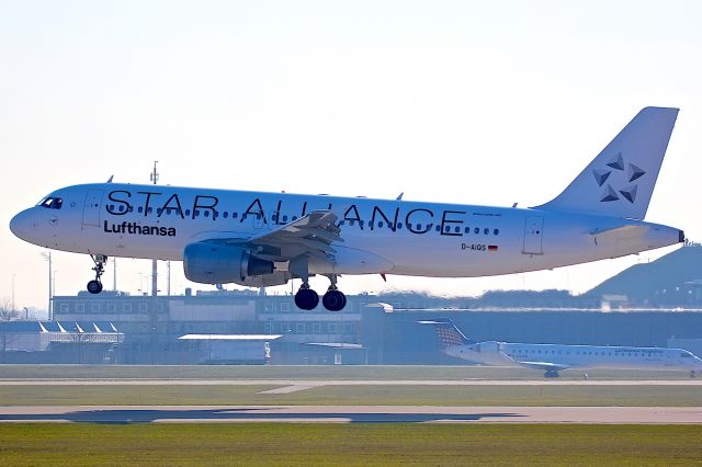 Airbus A320 (D-AIQS)