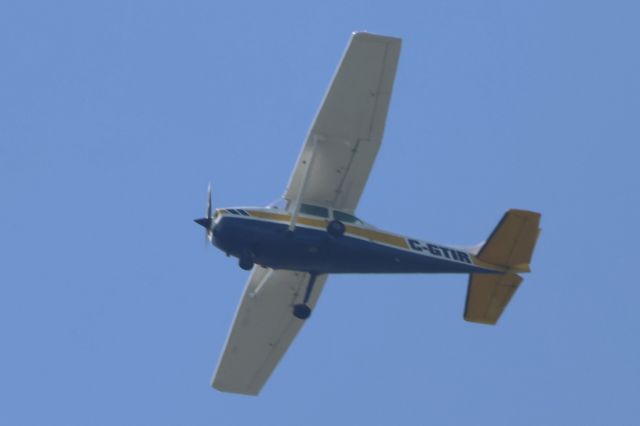 Cessna Skyhawk (C-GTIR) - C-GTIR Cessna Skyhawk 172N Lanaudiair Inc. Survolant la ville de Lavaltrie QC. Le 25-06-2025 à   14:47