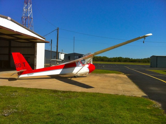 Cessna Conquest 2 (N60T) - The glider before flying was a great day for gliding in Pryor, Oklahoma