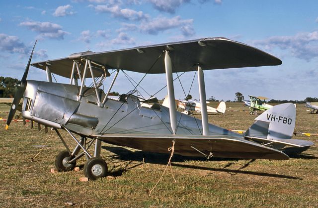 VH-FBO — - DE HAVILLAND DH-82A TIGER MOTH II - REG VH-FBO (CN 82918) - KYABRAM VICTORIA AUSTRALIA - YKYB 26/3/1989 KYABRAM AIR SHOW.