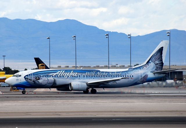 Boeing 737-700 (N792AS) - Alaska Airlines Salmon-Thirty-Salmon at McCarran Airport.