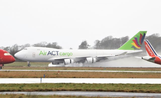 Boeing 747-400 (TC-ACM) - AirAct cargo b747-428f(er) tc-acm landing at shannon from istanbul 27/12/20.