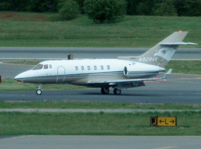 Hawker 800 (N929AK)