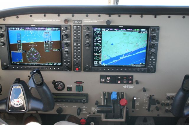 Piper Saratoga (N482ST)