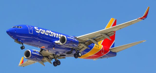 Boeing 737-700 (N492WN) - N492WN Southwest Airlines  2004 Boeing 737-7H4 C/N 33866 - Las Vegas - McCarran International Airport (LAS / KLAS)br /USA - Nevada June 8, 2021br /Photo: Tomás Del Coro