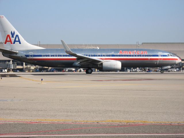 Boeing 737-800 (N946AN) - Holding on RWY 19R