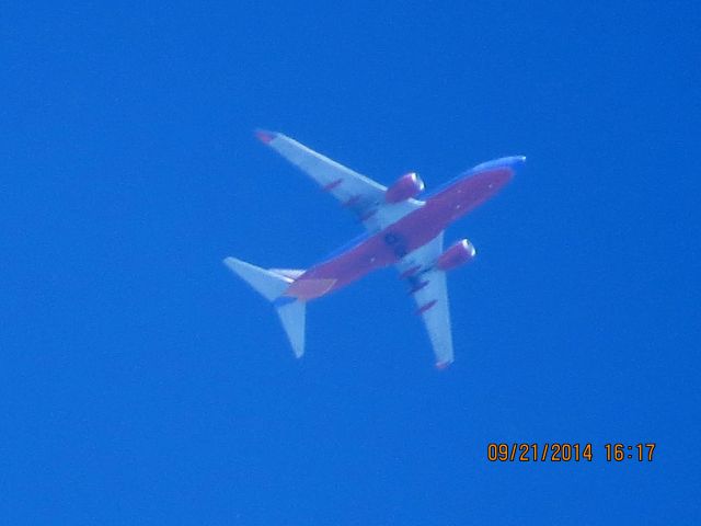 Boeing 737-700 (N743SW) - Southwest flight 110 from MDW to Tulsa over Baxter Springs Kansas (78KS) at 33,000 feet.