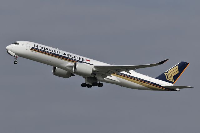 Airbus A350-900 (9V-SMS) - SIA51 departing to Singapore.