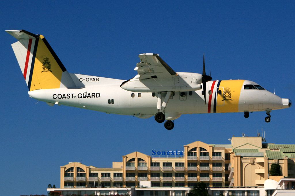 de Havilland Dash 8-300 (C-GPAB)
