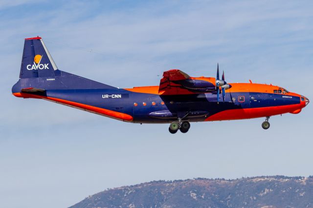 Antonov An-12 (UR-CNN)