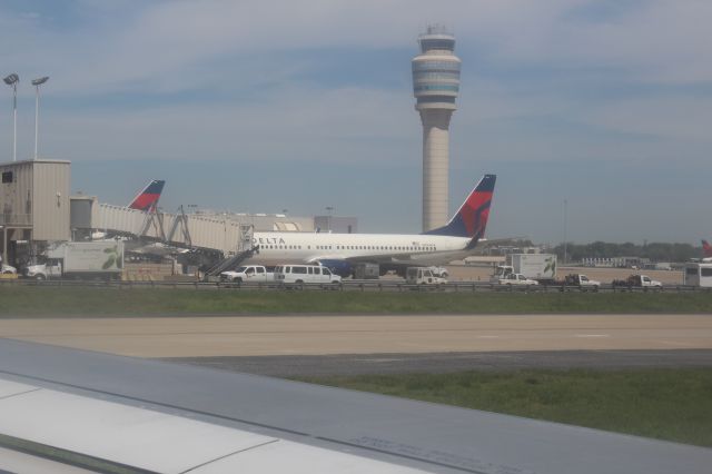 Boeing 737-800 (N394DA) - Parked at Gate