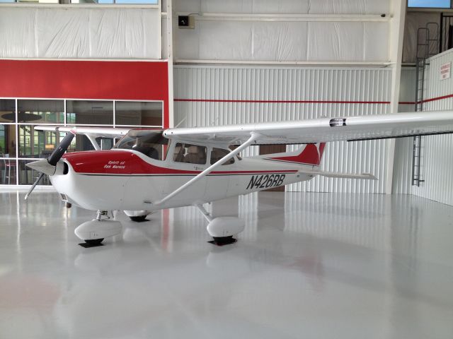 Cessna Skyhawk (N426RB) - Taken at the Redbird Skyport FBO in San Marcos, Texas.