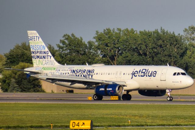 Airbus A320 (N598JB) - Delivered to JetBlue in November 2004br /Inspiring Humanity Livery painted February 2015br /Configured from Y150 to Y162 in June 2019