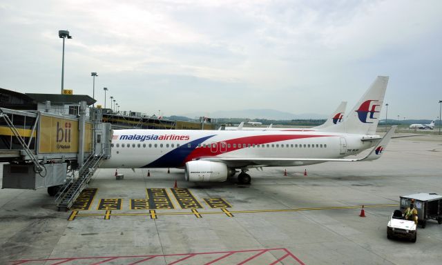 Boeing 737-800 (9M-MLM) - Malaysia Airlines Boeing 737-8H6(WL) 9M-MLM in Kuala Lumpur 