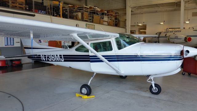 Cessna Skylane (N736MJ)