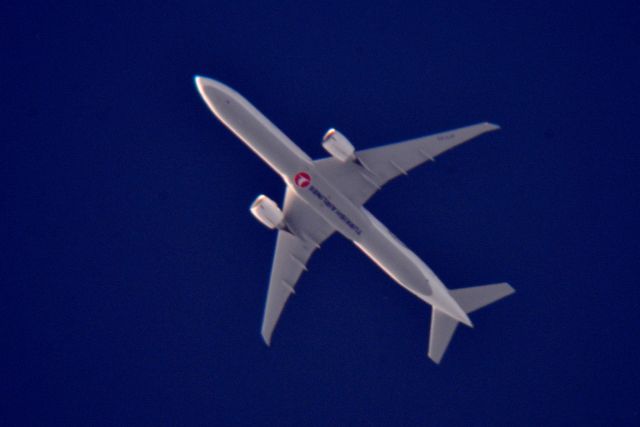 BOEING 777-300ER (TC-LJJ) - Turkish Airlines 31 Istanbul Ataturk Intl to Hartsfield-Jackson Intl over Cleveland 36,000 ft. 07-27-16.