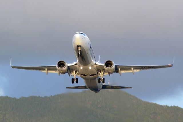 Boeing 737-800 (9Y-GEO)