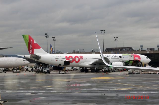 Airbus A330-900 (CS-TUI)