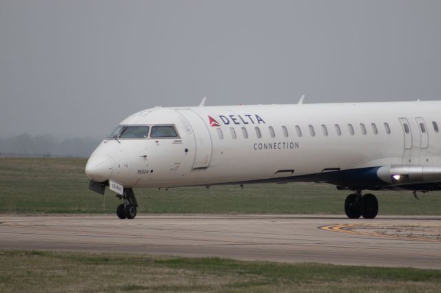 Canadair Regional Jet CRJ-900 (N324PQ)