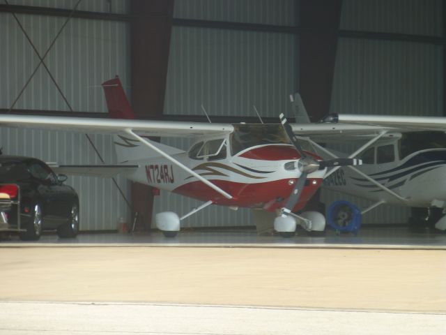 Cessna Skylane (N724RJ)