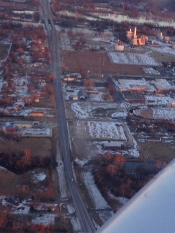 Piper Cherokee (N8369A) - Riverton Kansas on 01-03-14.