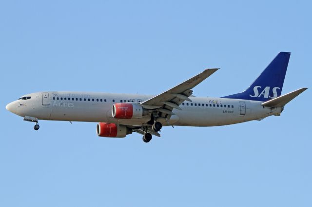 Boeing 737-800 (LN-RRK)