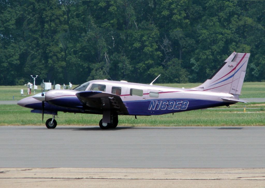 Piper Seneca (N169EB) - At Downtown Shreveport.