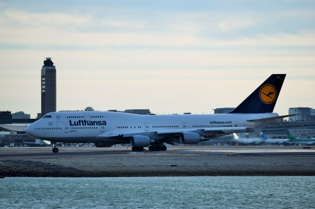 Boeing 747-200 (D-ABVO)