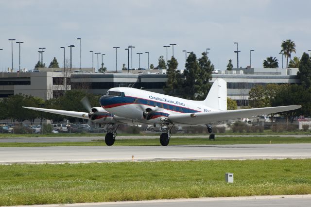 Douglas DC-3 (N403JB) - Image taken March 26, 2010. Nikon D-50.