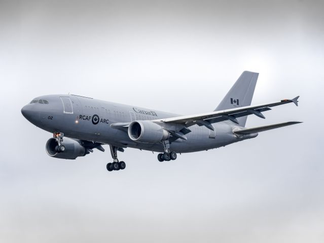 Airbus A310 (N15002) - Best viewed in full.