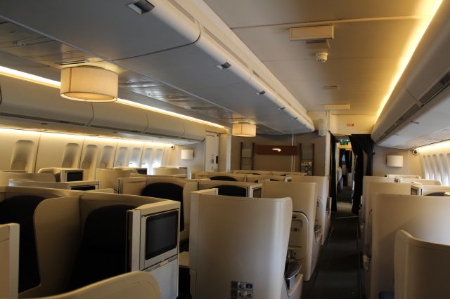 Boeing 747-400 (G-CIVB) - The business class cabin of a preserved BA B747-400, wearing the Negus Livery (used between 1974-1978. br /br /Location: Cotswold Kemble Airport.br /Date: 31.08.22 (dd/mm/yy).