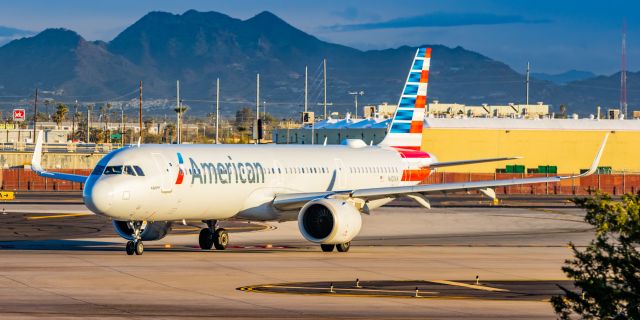 Airbus A321neo (N420AN) - An American Airlines A321 neo taxing at PHX on 1/23/23. Taken with a Canon R7 and Tamron 70-200 G2 lens.