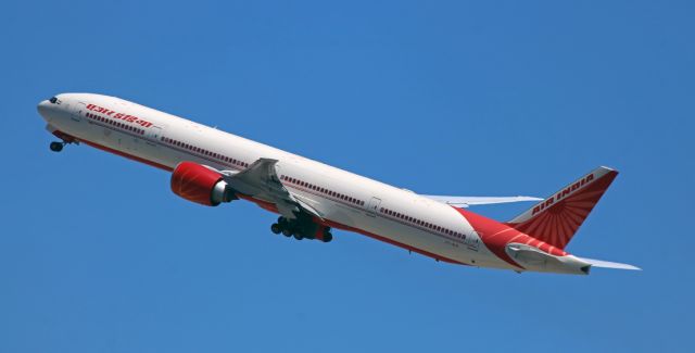 BOEING 777-300 (VT-ALO) - The gear is in transit to the wells as Air India's VT-ALO, a Boeing 777-300ER, climbs away from SFO's Runway 28L for a trip to Indira Gandhi International (VIDP).